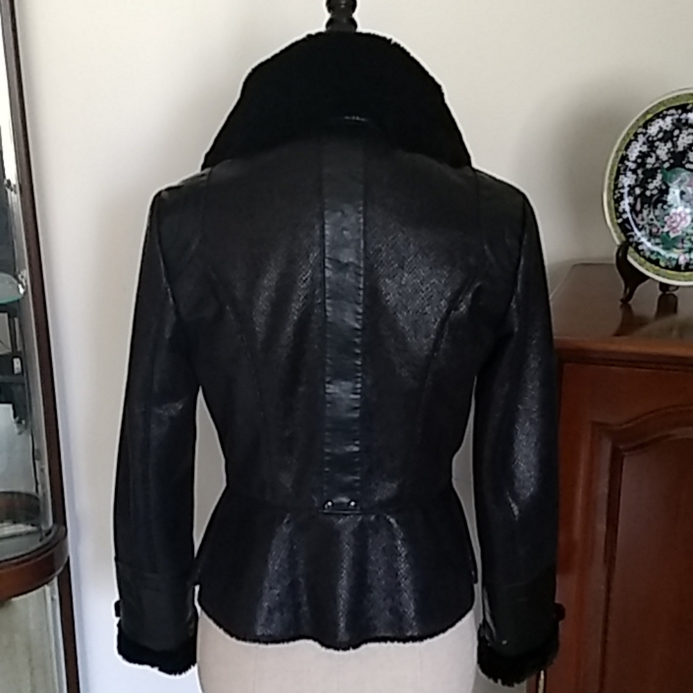 Cache Jacket - image 3